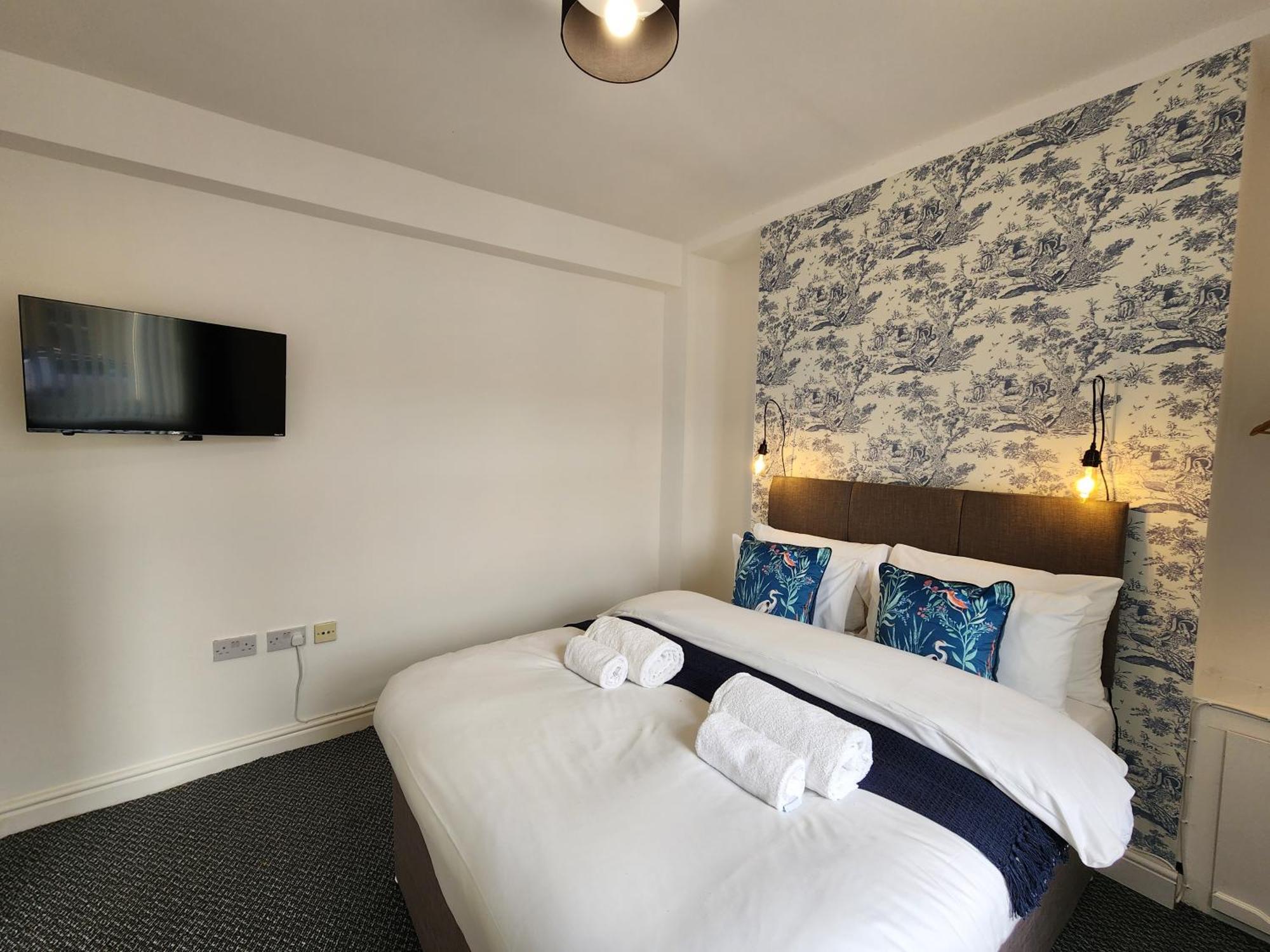 - 2 Bathrooms, Smart Tv's Ferienhaus Swansea